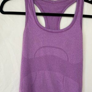 Women lululemon purple tanktop Size 4